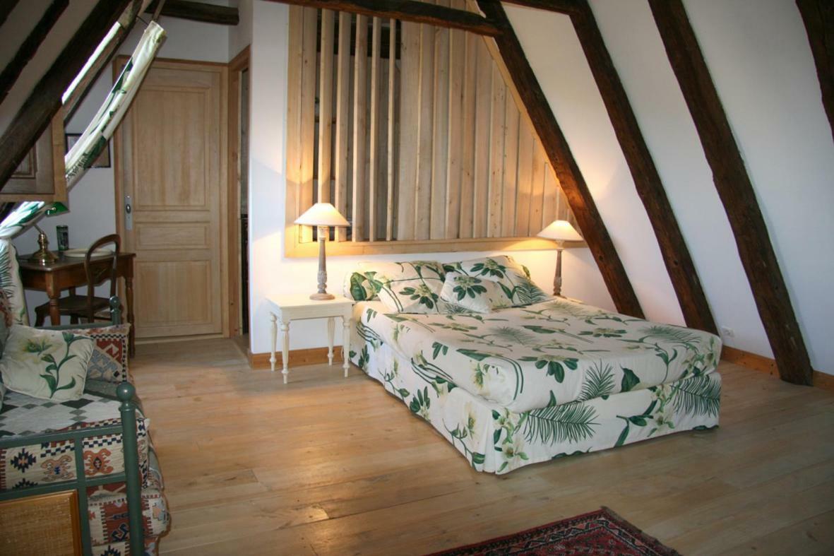 La Vignolle Hotel Saint-Amand-de-Coly ภายนอก รูปภาพ