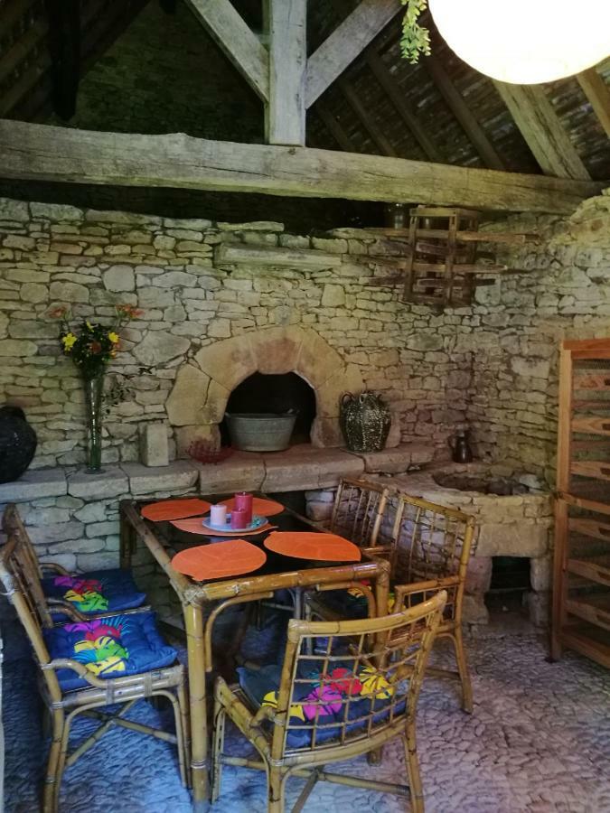 La Vignolle Hotel Saint-Amand-de-Coly ภายนอก รูปภาพ